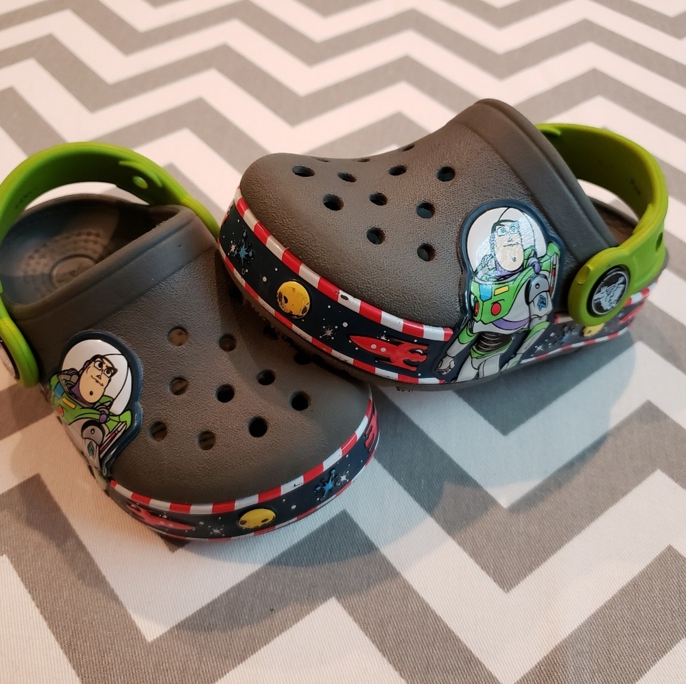Toddler buzz lightyear LIGHT UP crocs